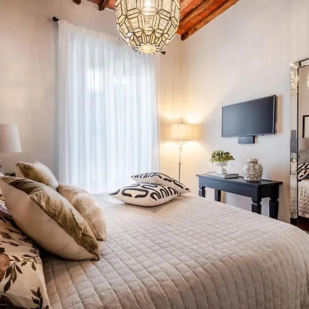 Casa Meg Lägenhet Lucca